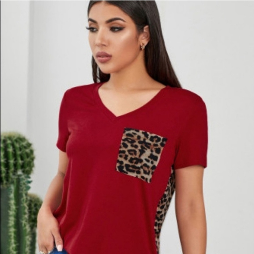 Trendy Red/Leopard Spliced Short Sleeve Top